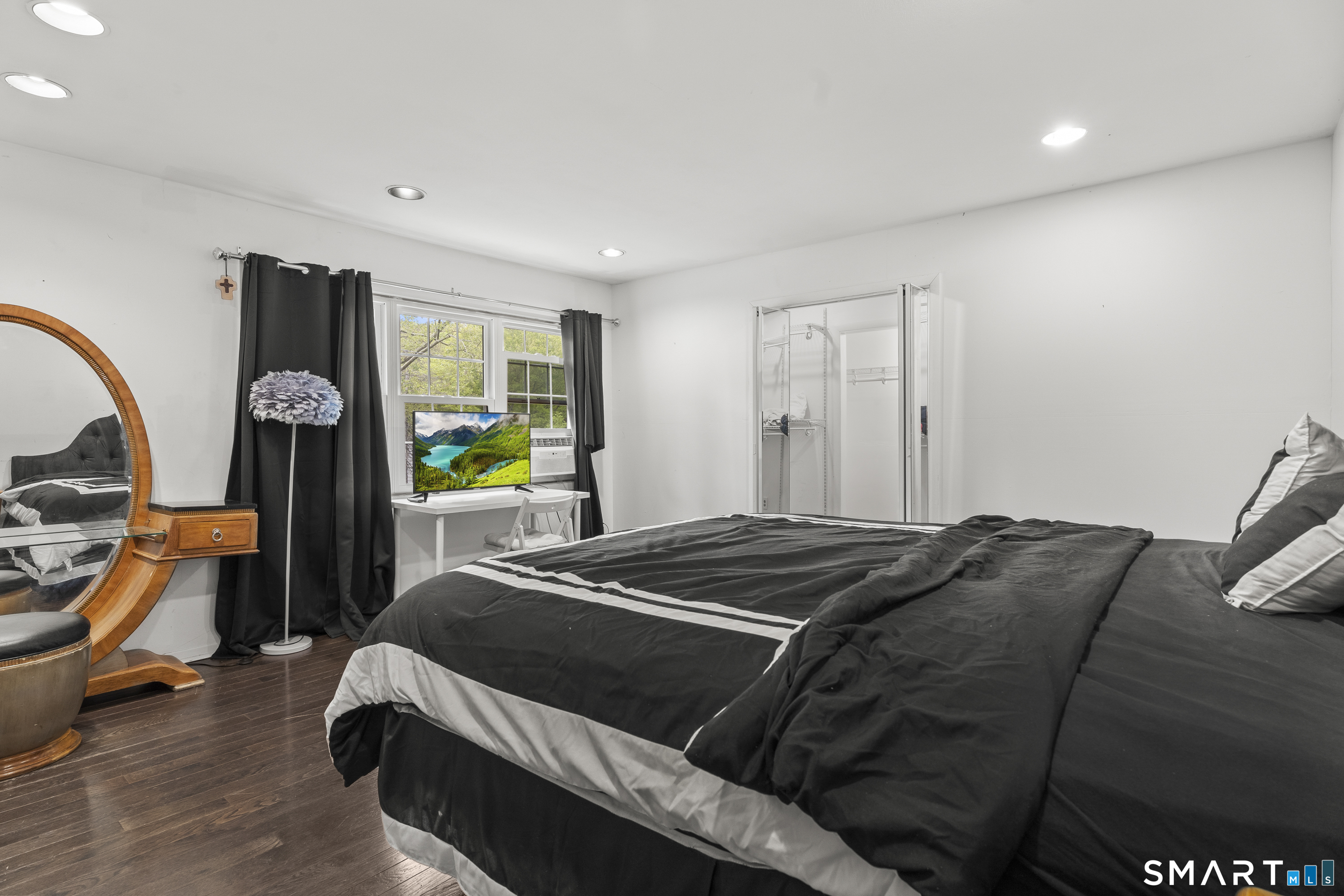 295 Stevenson Road New Haven, CT 06515 - Photo 19 of 36
