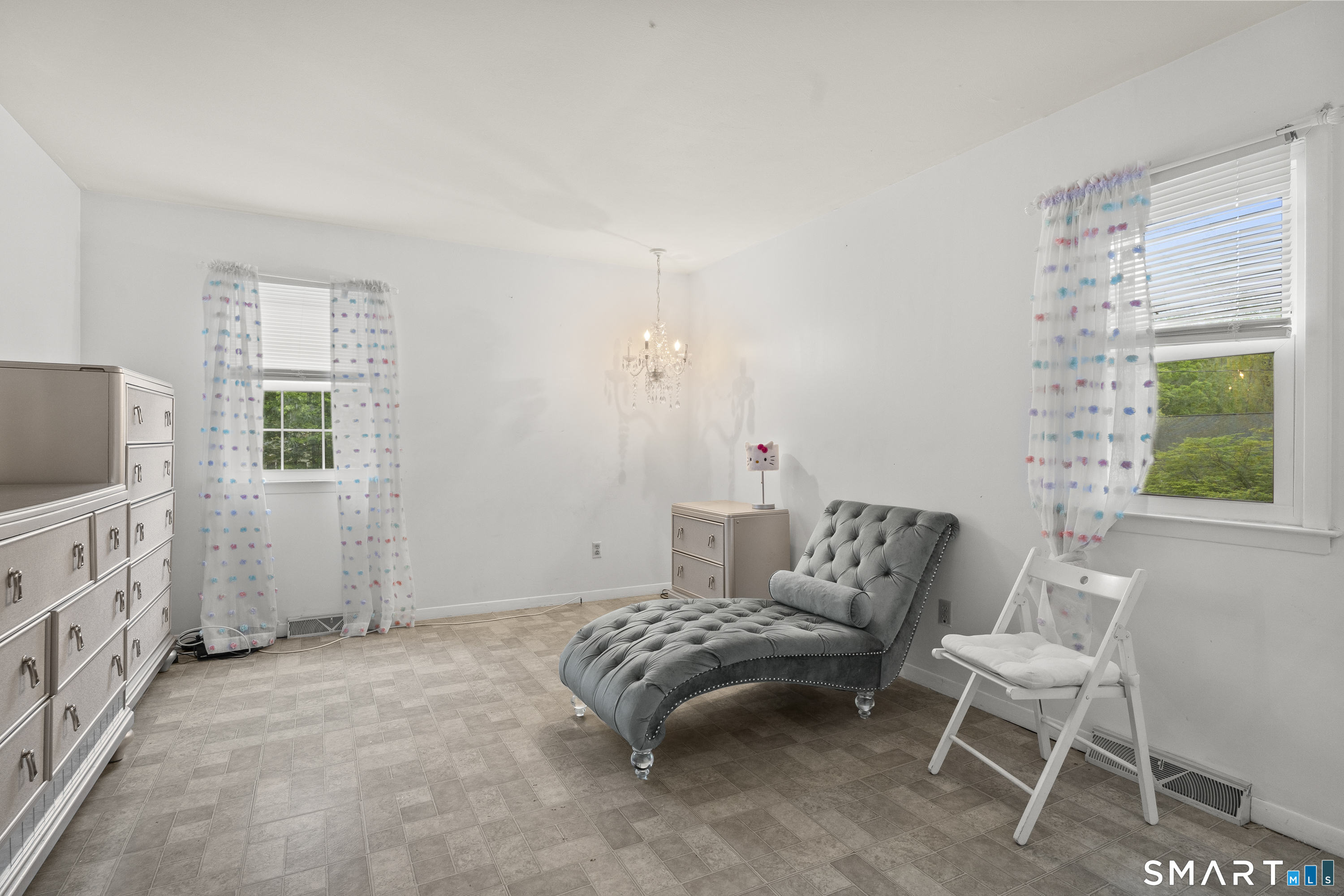 295 Stevenson Road New Haven, CT 06515 - Photo 25 of 36