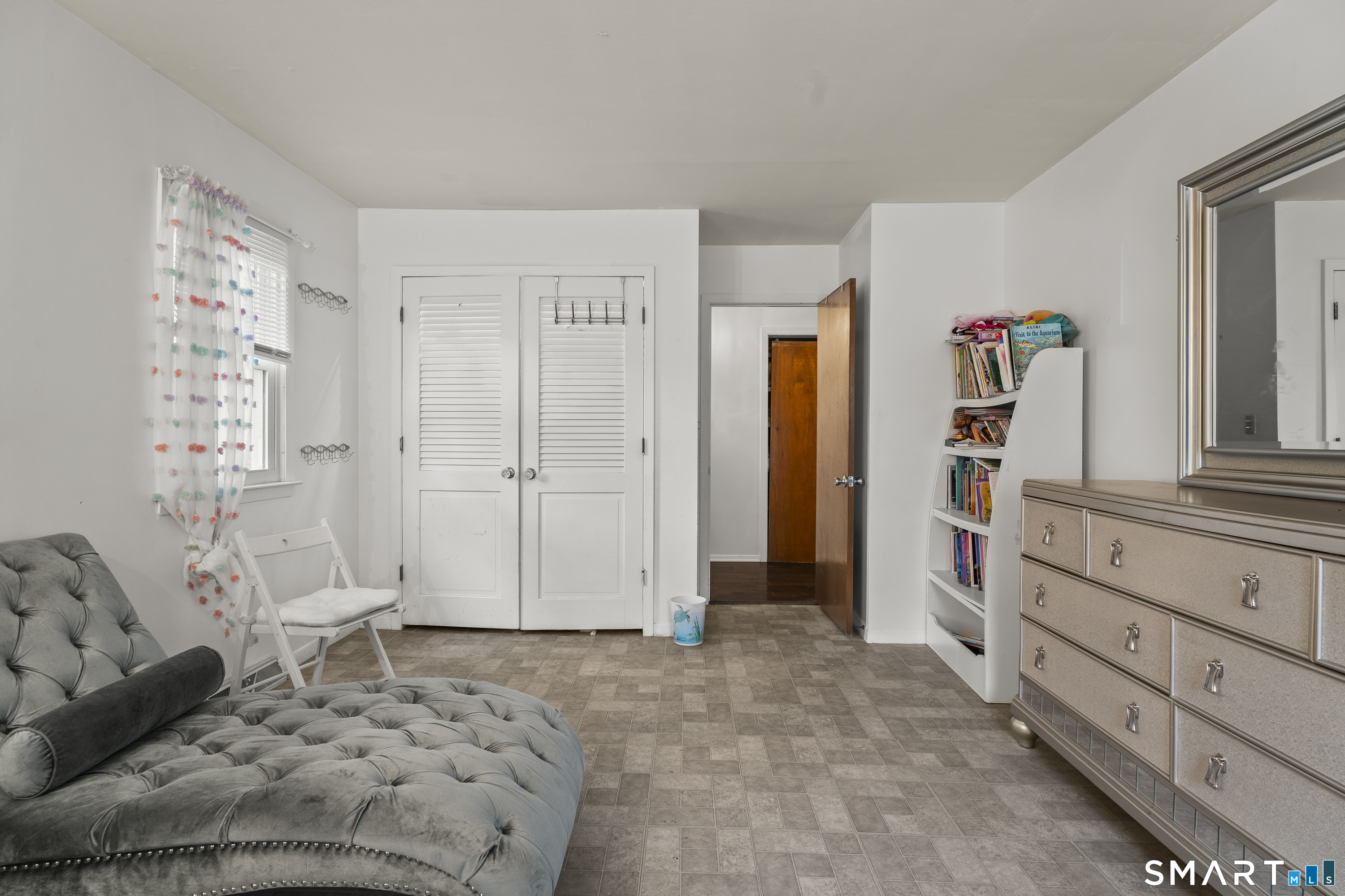 295 Stevenson Road New Haven, CT 06515 - Photo 27 of 36