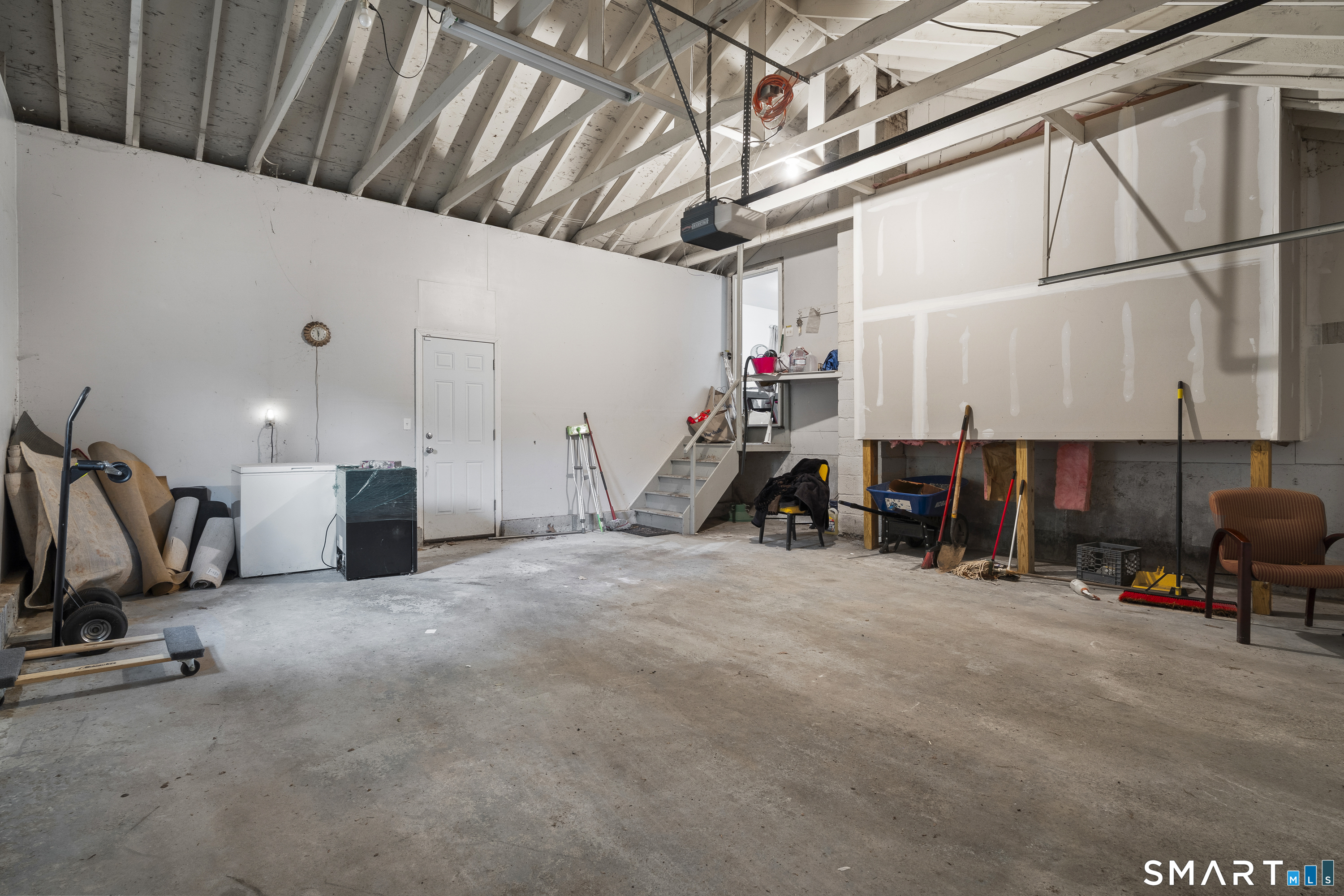 295 Stevenson Road New Haven, CT 06515 - Photo 35 of 36