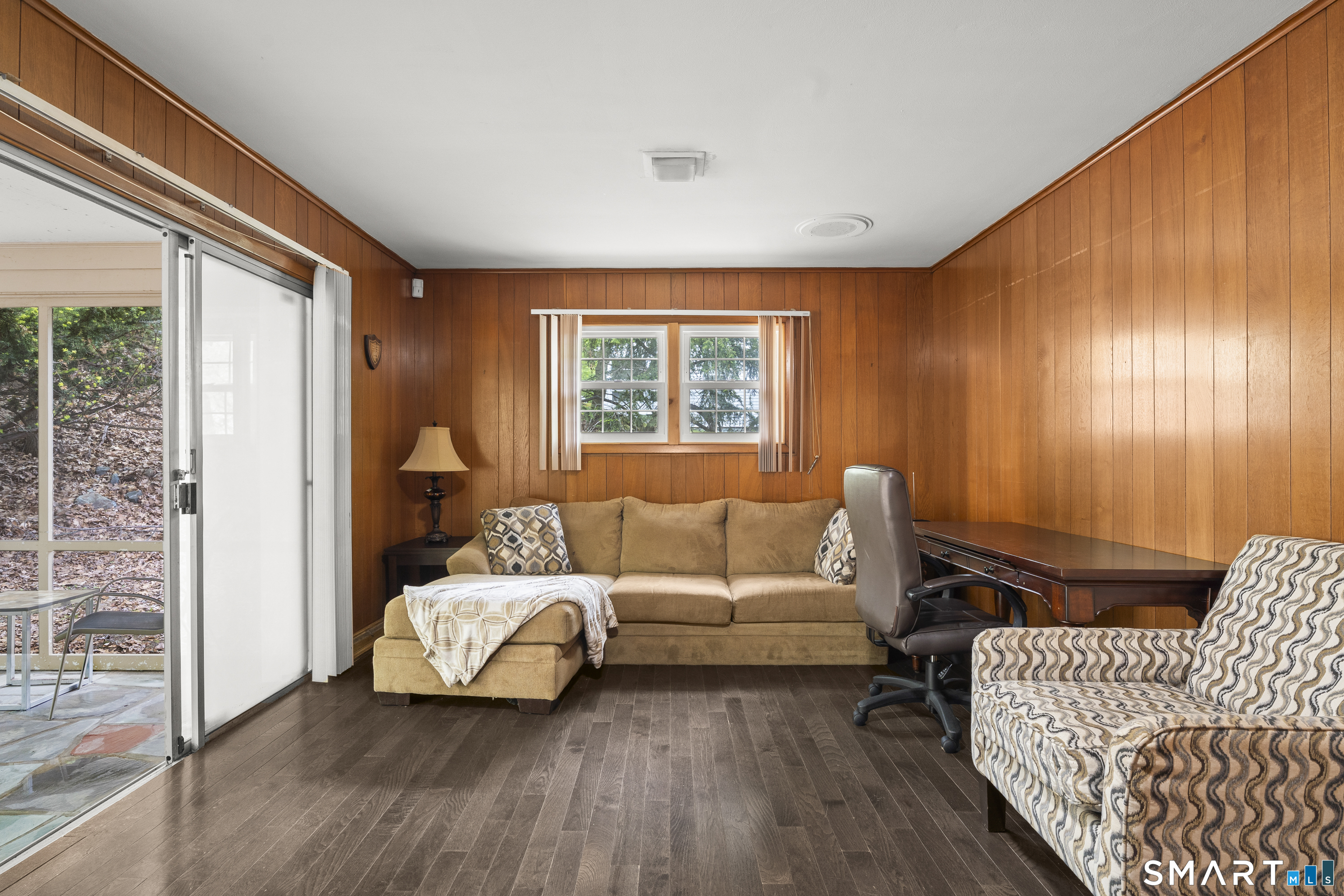 295 Stevenson Road New Haven, CT 06515 - Photo 7 of 36