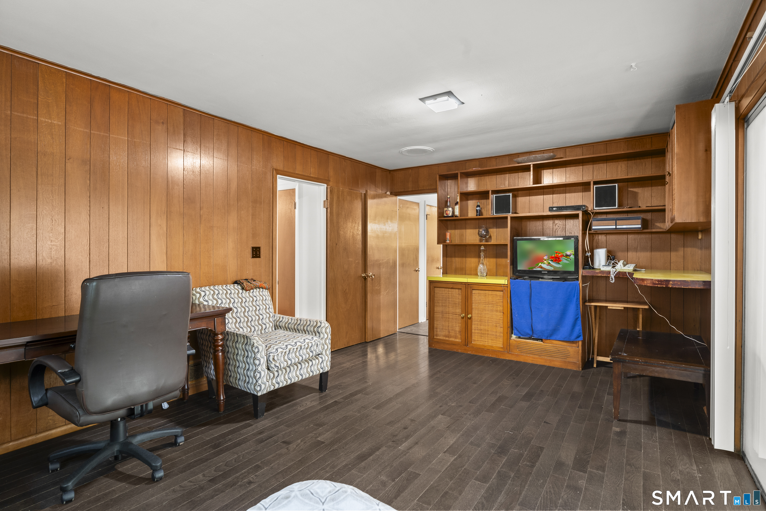 295 Stevenson Road New Haven, CT 06515 - Photo 8 of 36