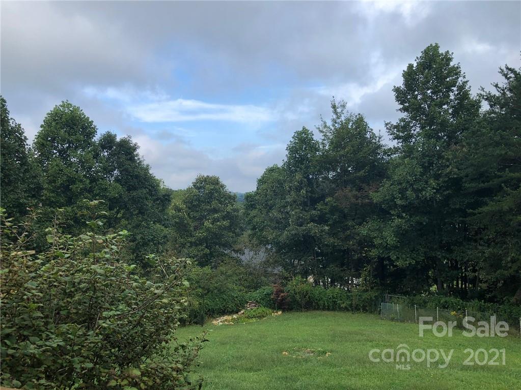 33 Slick Rock Road Leicester, NC 28748 - Photo 18 of 24 Gallery Image 18