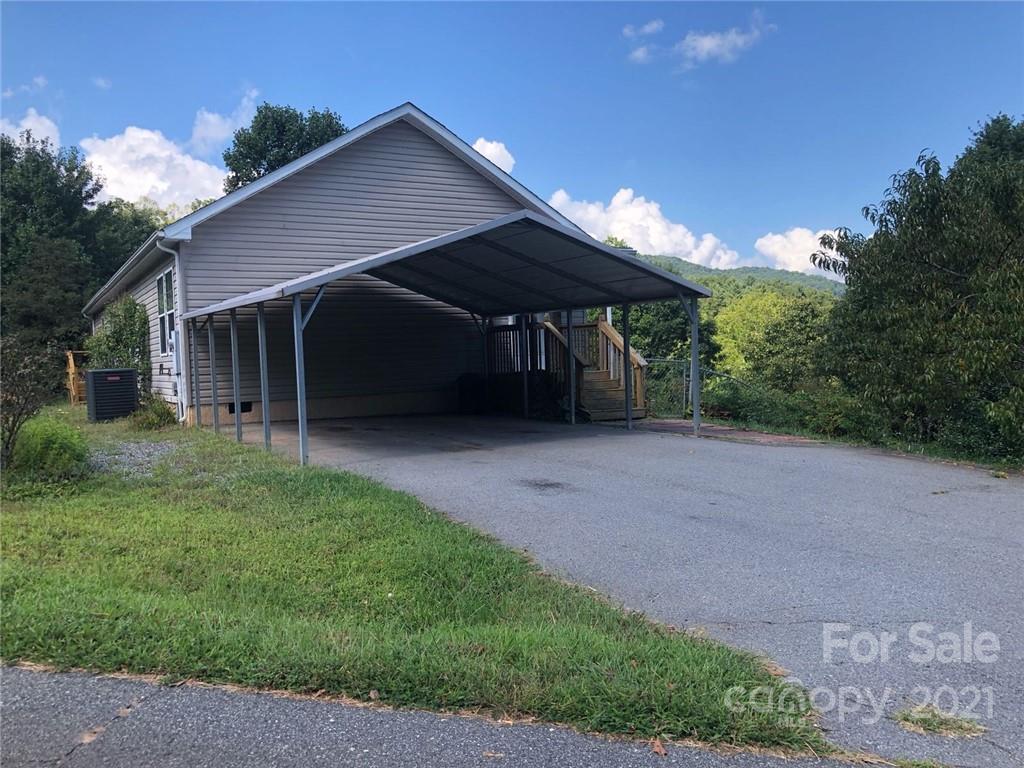 33 Slick Rock Road Leicester, NC 28748 - Photo 19 of 24 Gallery Image 19
