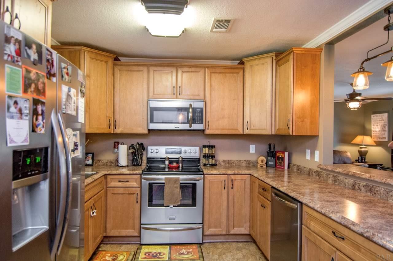 2117 Ziglar Road Cantonment, FL 32533 - Photo 8 of 30 Gallery Image 8