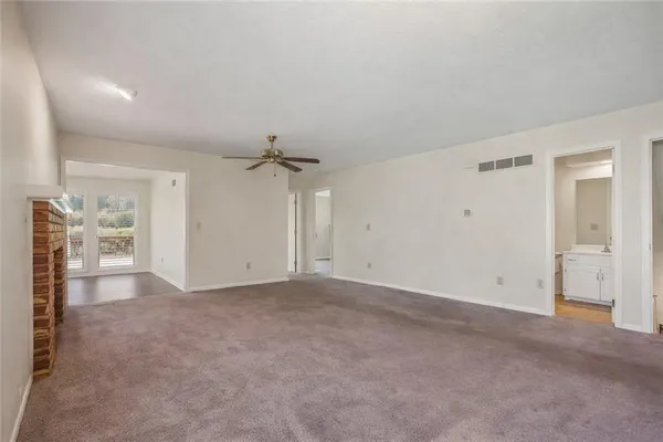 $280,000 | 10575 Long Street, Lenexa, KS 66215