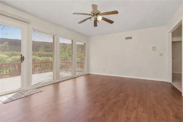 $280,000 | 10575 Long Street, Lenexa, KS 66215