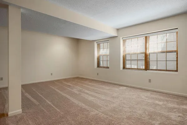 $280,000 | 10575 Long Street, Lenexa, KS 66215