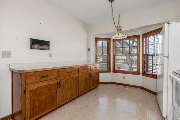 $280,000 | 10575 Long Street, Lenexa, KS 66215