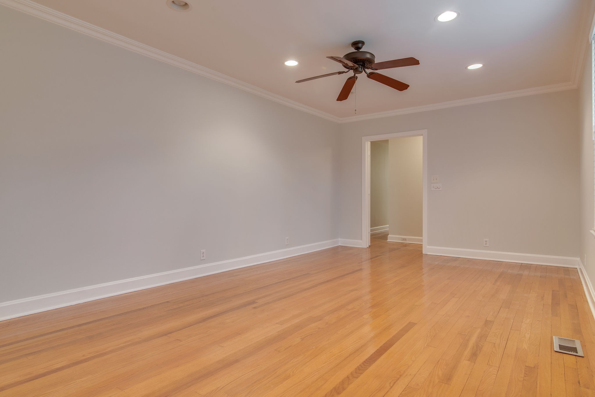 4610 Log Cabin Road Nashville, TN 37216 - Photo 11 of 40 Gallery Image 11