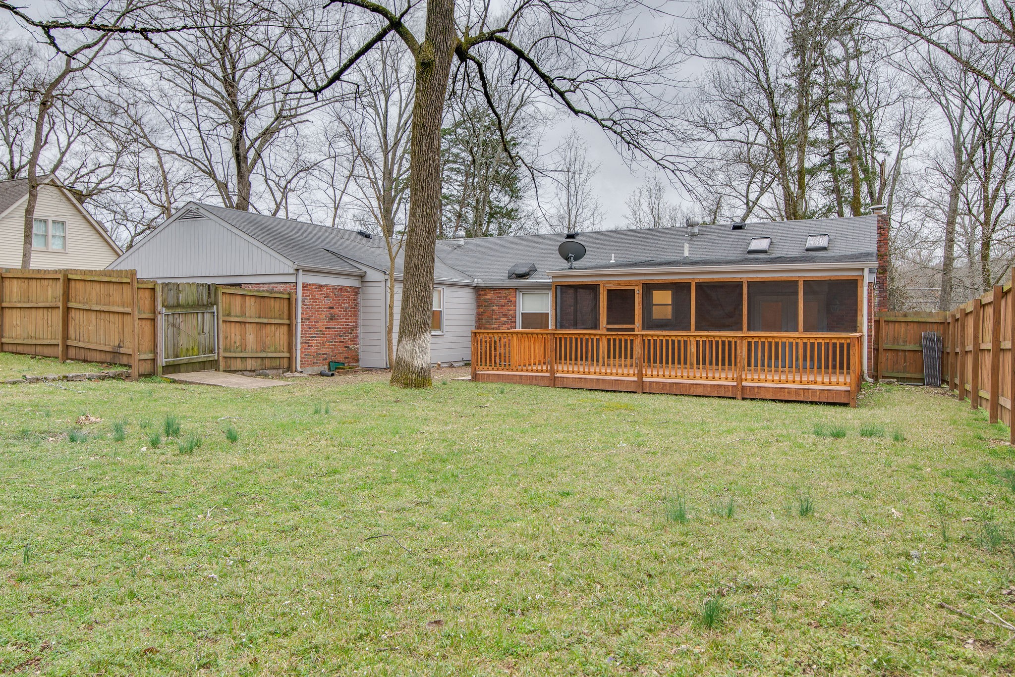 4610 Log Cabin Road Nashville, TN 37216 - Photo 36 of 40 Gallery Image 36