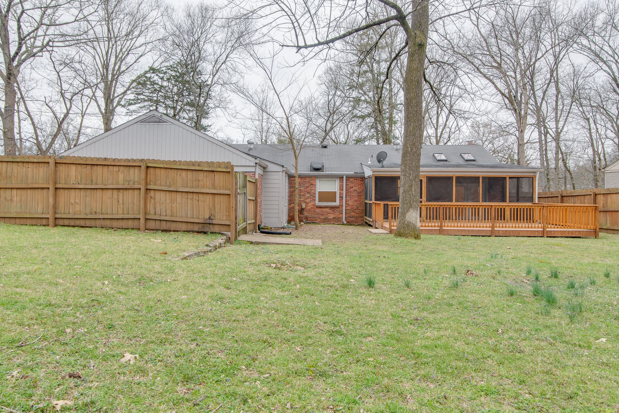 4610 Log Cabin Road Nashville, TN 37216 - Photo 37 of 40 Gallery Image 37