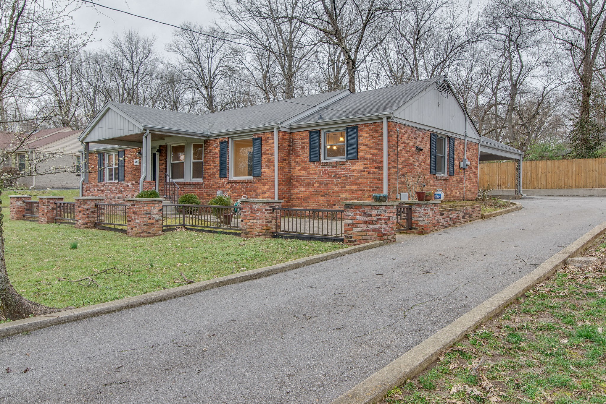 4610 Log Cabin Road Nashville, TN 37216 - Photo 4 of 40 Gallery Image 4