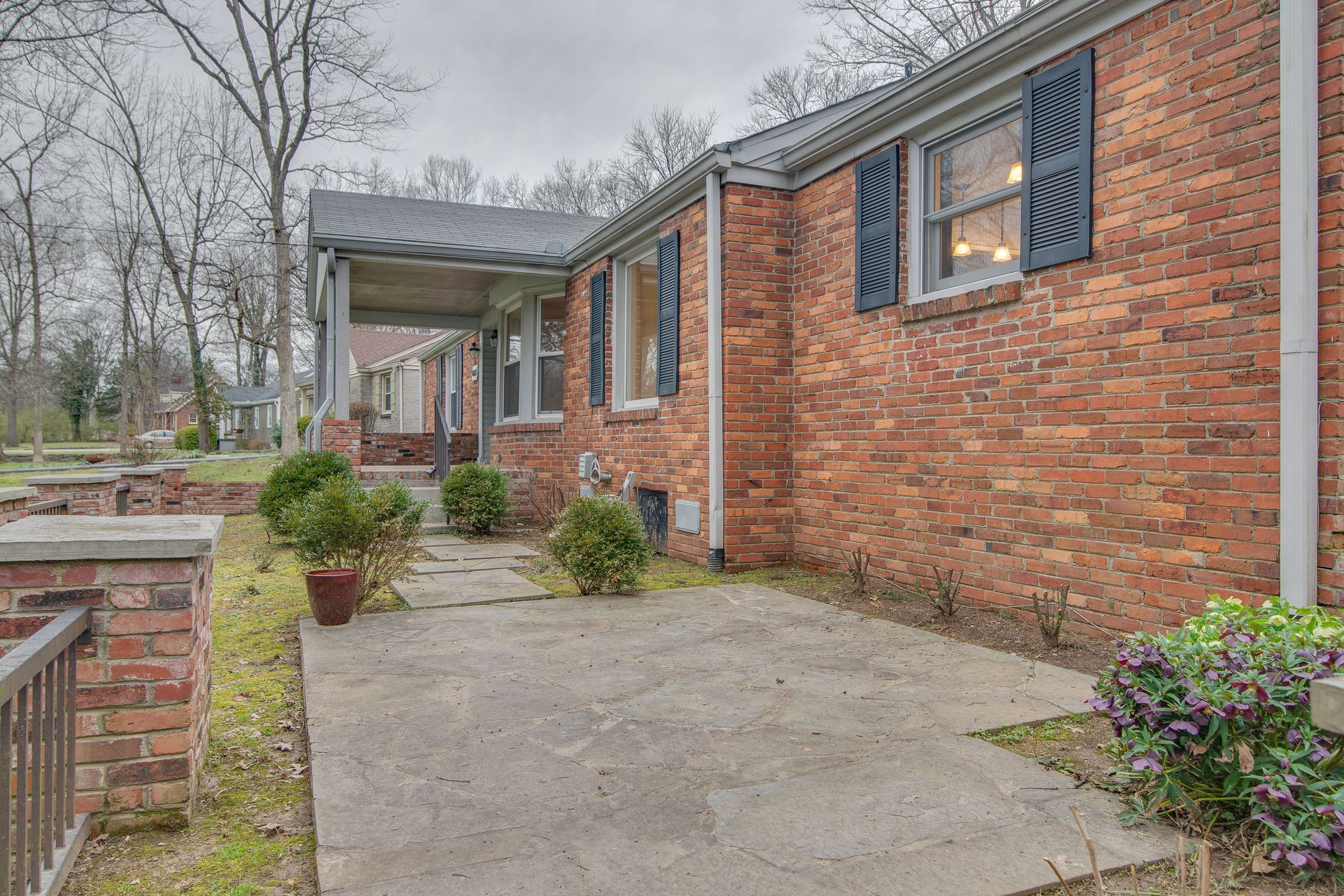 4610 Log Cabin Road Nashville, TN 37216 - Photo 5 of 40 Gallery Image 5