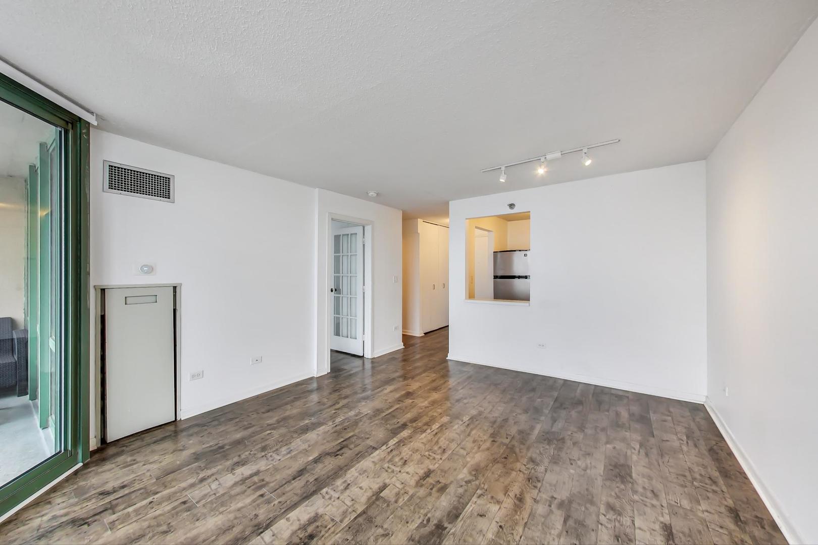 111 West Maple Street, Unit 1410 Chicago, IL 60610 - Photo 21 of 41