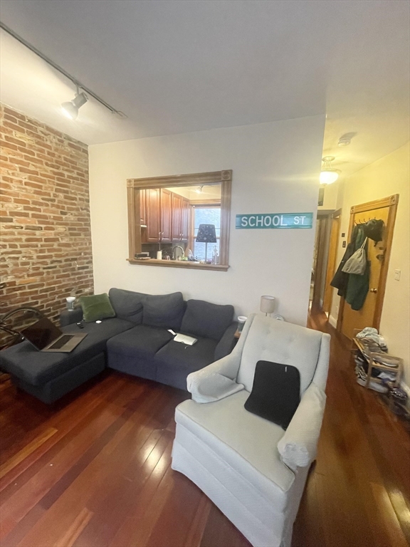 59 Myrtle Street, Unit 5 Boston, MA 02114 - Photo 7 of 19