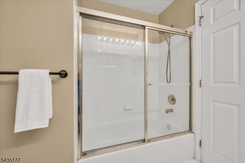 279 Janine Way Bridgewater, NJ 08807 - Photo 27 of 32