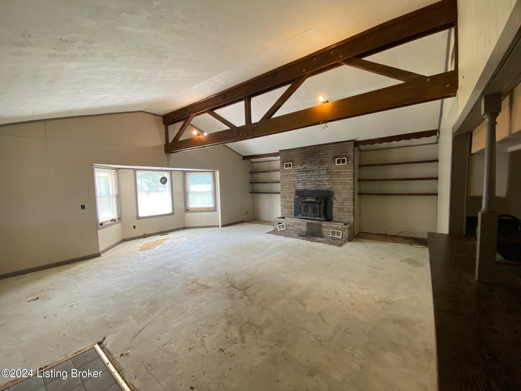 5023 Terry Road Louisville, KY 40216 - Photo 2 of 16 5023 Terry Rd (3)