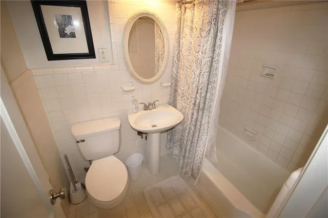 $1,450 | 1205 St Charles Avenue, Unit 612, New Orleans, LA 70130