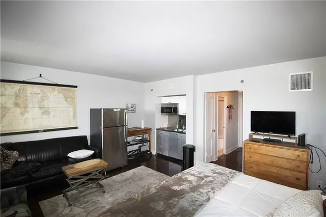 $1,450 | 1205 St Charles Avenue, Unit 612, New Orleans, LA 70130