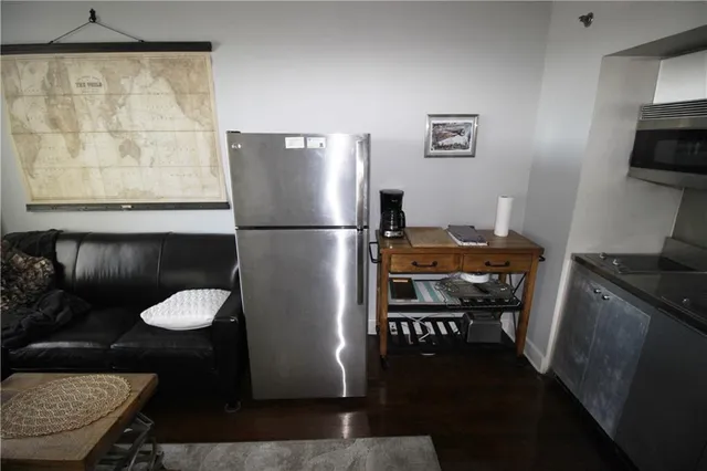 $1,450 | 1205 St Charles Avenue, Unit 612, New Orleans, LA 70130