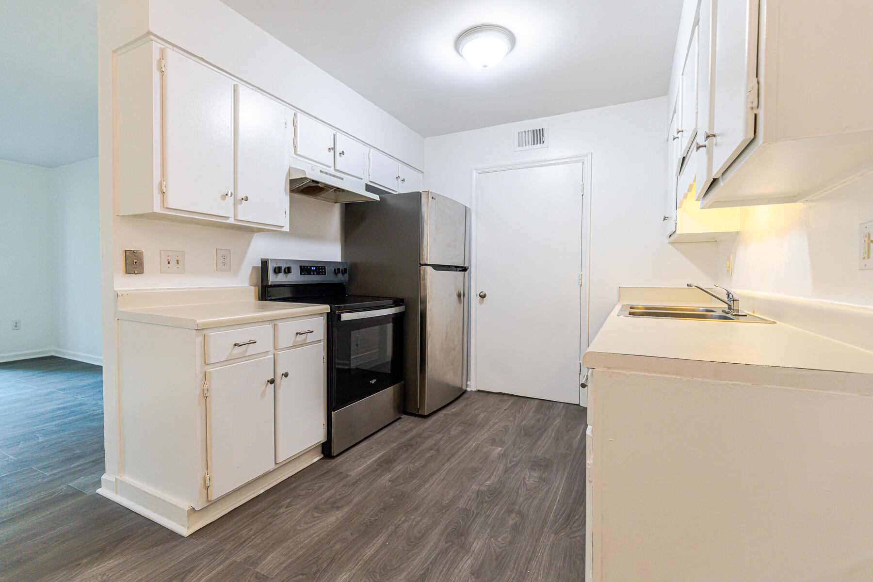 1402 Camp Road, Unit 3F Charleston, SC 29412 - Photo 21 of 54 JSRE-28