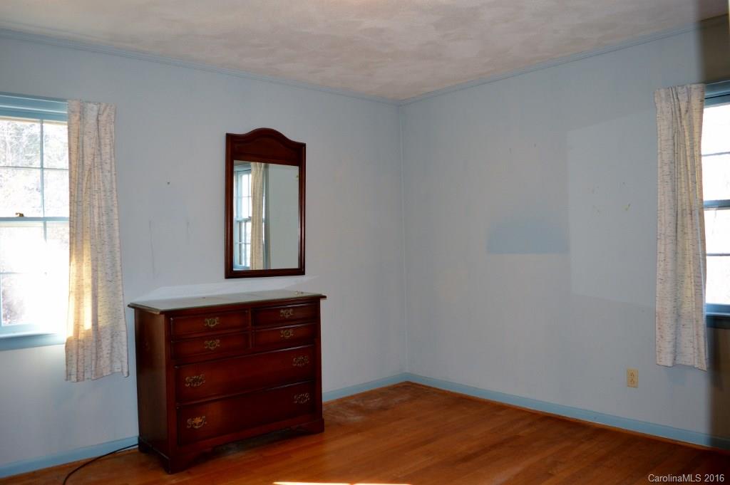 175 Glengarnock Road, Unit 5 6 7 10 Tryon, NC 28782 - Photo 11 of 13 Gallery Image 11