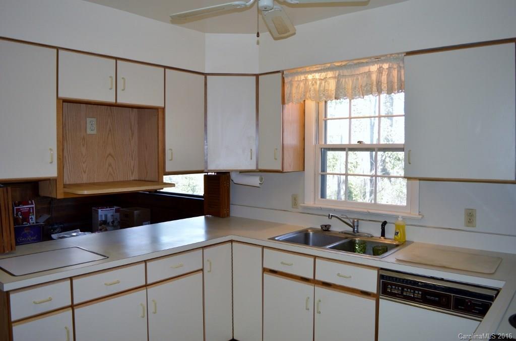 175 Glengarnock Road, Unit 5 6 7 10 Tryon, NC 28782 - Photo 4 of 13 Gallery Image 4