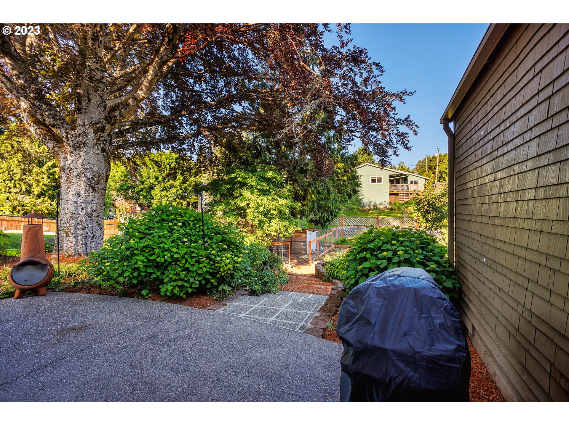 210 South 4th Avenue Ridgefield, WA 98642 - Photo 22 of 31 a view of outdoor space and yard