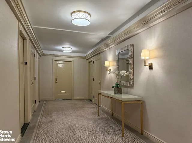 $525,000 | 210 East 73rd Street, Unit 7F | Lenox Hill