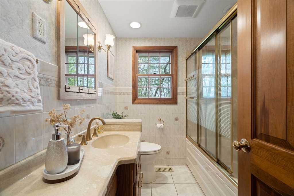10 Brookbridge Road Peabody, MA 01960 - Photo 9 of 25 Gallery Image 9