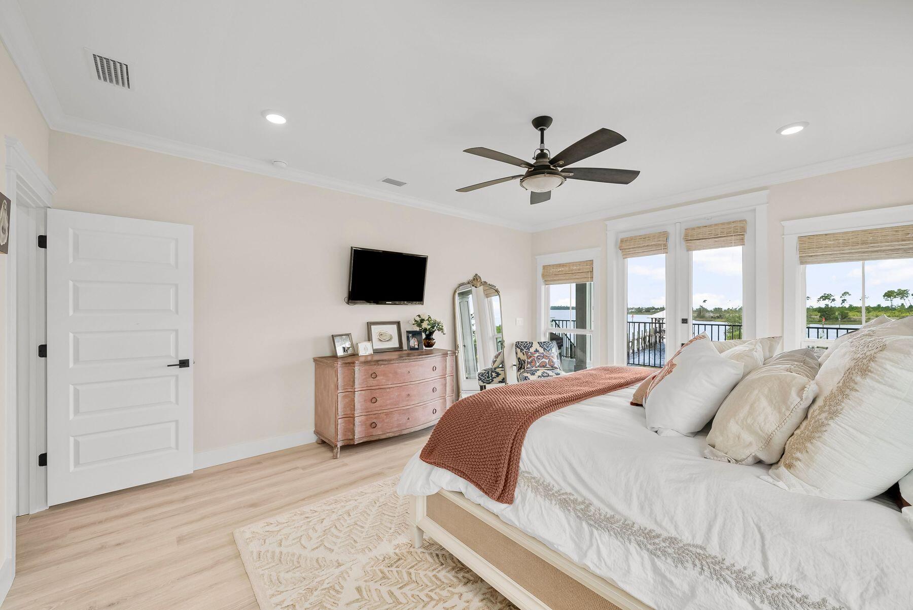 389 Confidence Way Southport, FL 32409 - Photo 22 of 63 photo_online_022