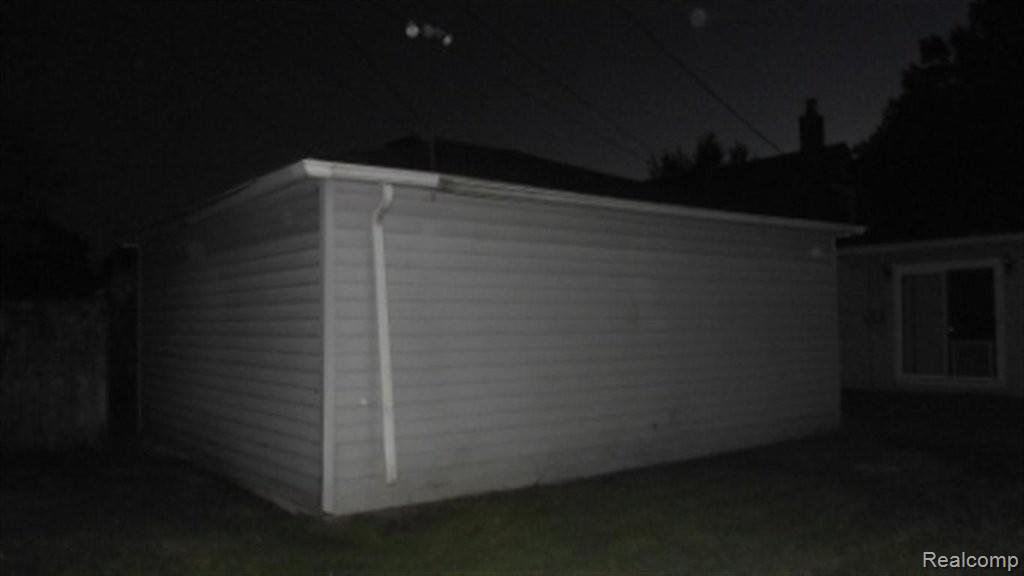 215 Shadowlawn Street Inkster, MI 48141 - Photo 2 of 11 DSCF3485.JPG