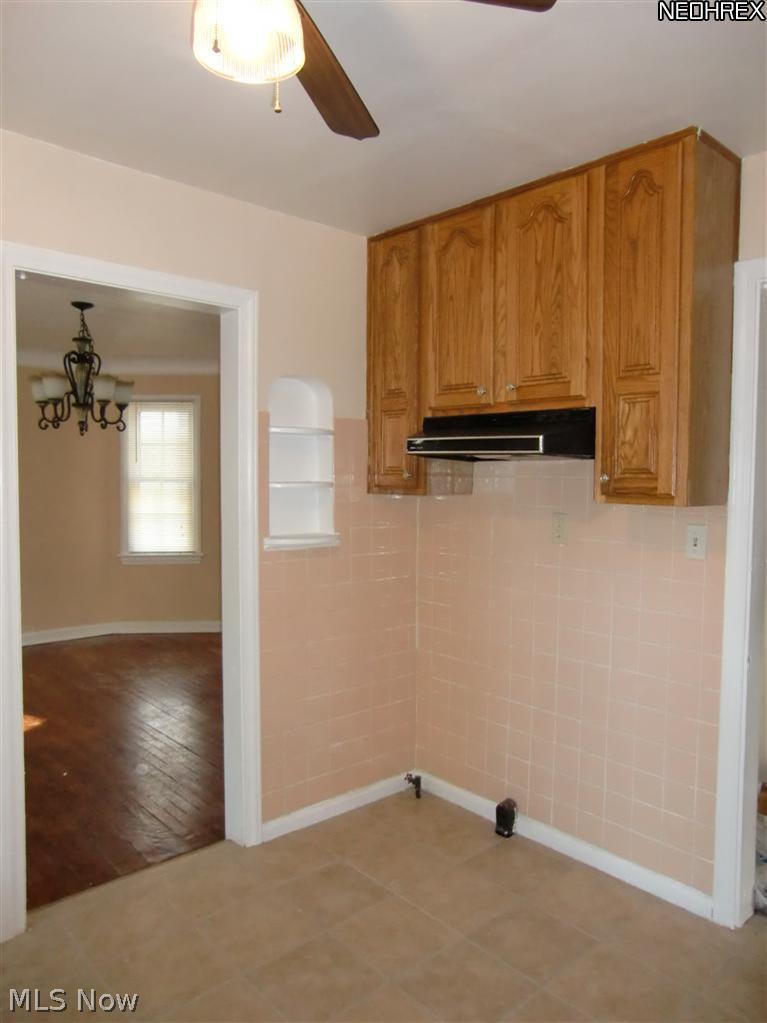 1131 Pennfield Road Cleveland, OH 44121 - Photo 19 of 23