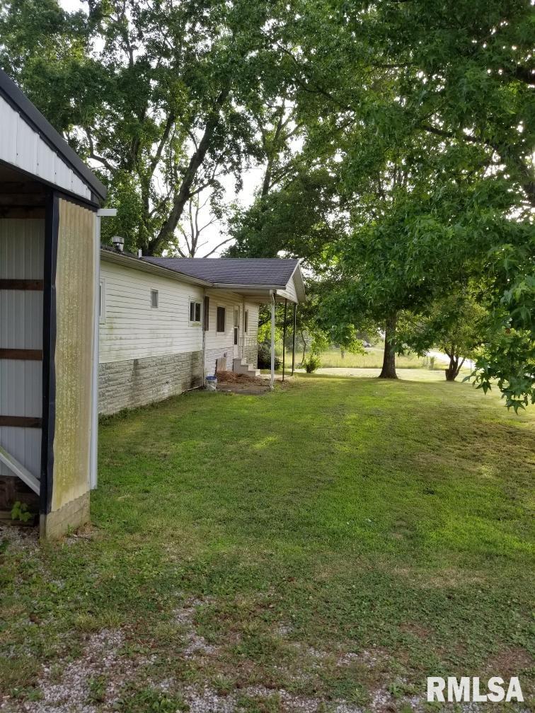 17235 East Knox Road Mount Vernon, IL 62864 - Photo 8 of 13 Gallery Image 8