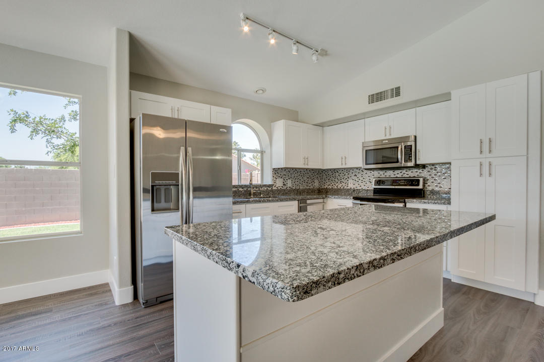 1201 East Grandview Road Phoenix, AZ 85022 - Photo 13 of 44 14-Grandview