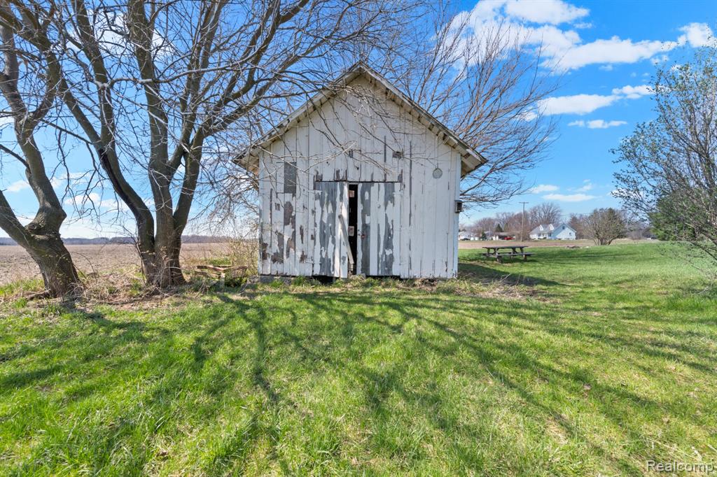 9269 Dixon Road Monroe, MI 48161 - Photo 44 of 57