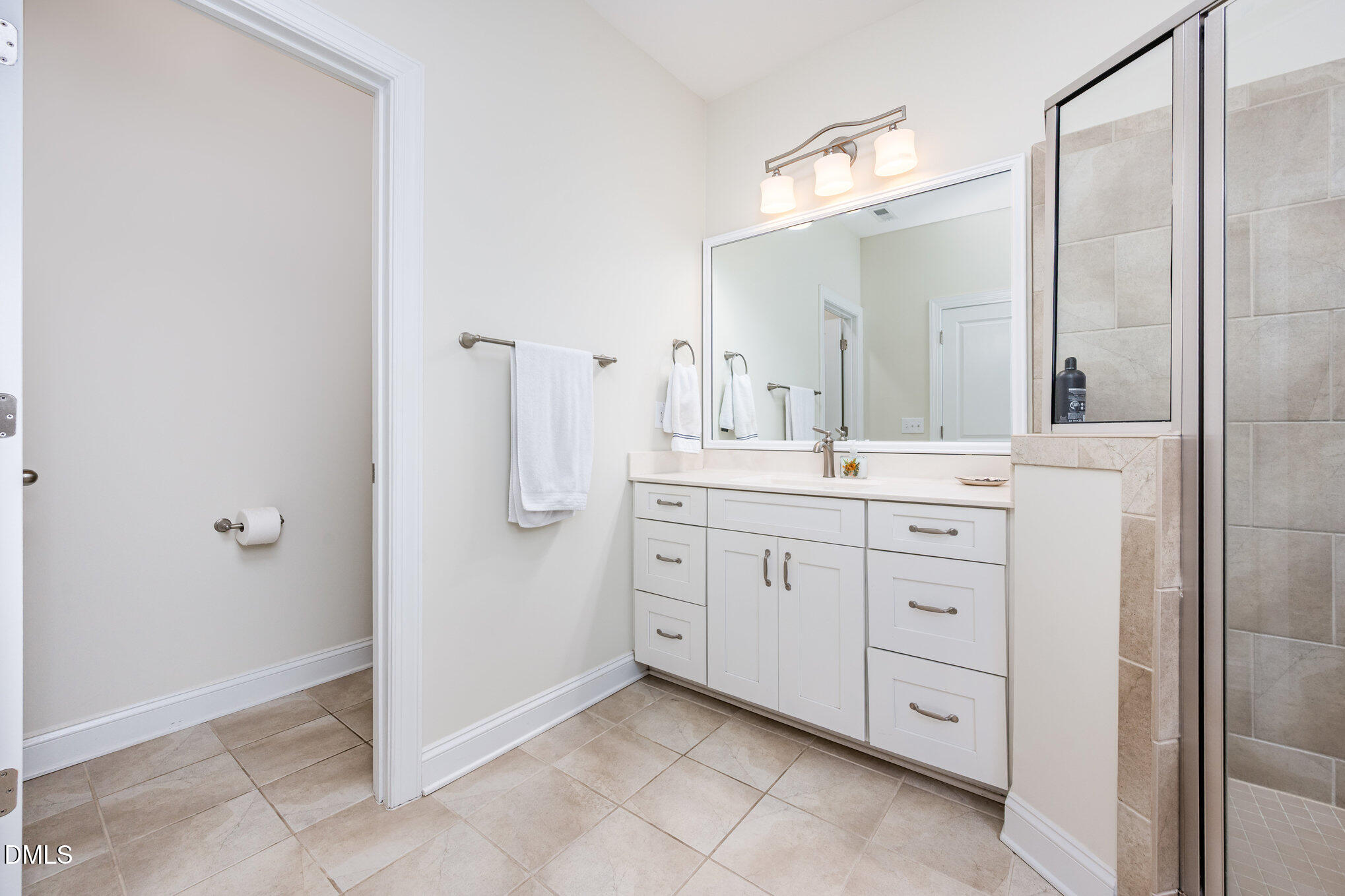 220 Allister Drive Raleigh, NC 27609 - Photo 20 of 35 021_dsc_2048-edit_536