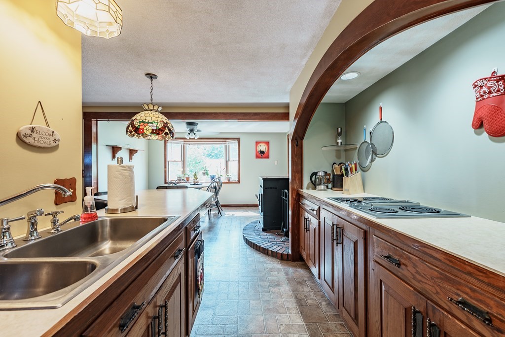 36 Ludlow Road South Hadley, MA 01075 - Photo 8 of 42 Gallery Image 8