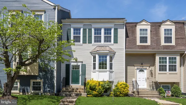 $2,600 | 8903 Waites Way, Lorton, VA 22079