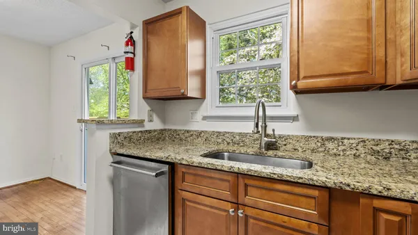 $2,600 | 8903 Waites Way, Lorton, VA 22079