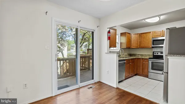 $2,600 | 8903 Waites Way, Lorton, VA 22079