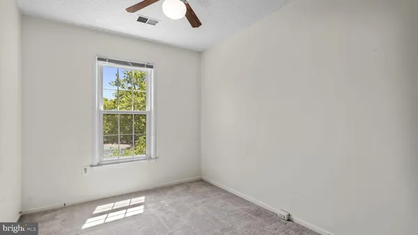 $2,600 | 8903 Waites Way, Lorton, VA 22079