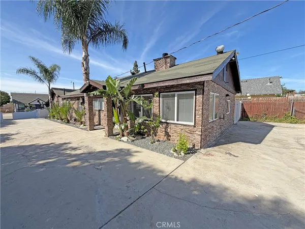 $3,500 | 621 East Pine Street, Upland, CA 91786