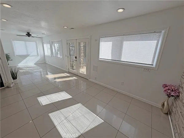 $3,500 | 621 East Pine Street, Upland, CA 91786