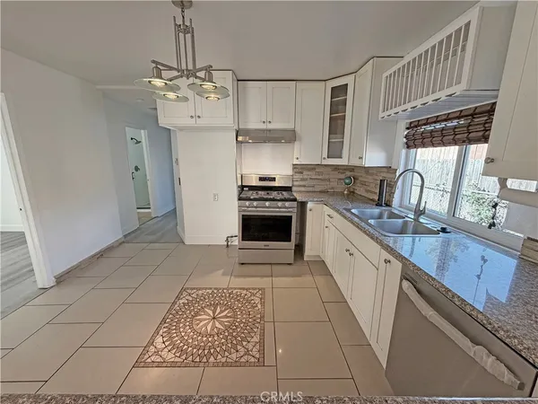 $3,500 | 621 East Pine Street, Upland, CA 91786