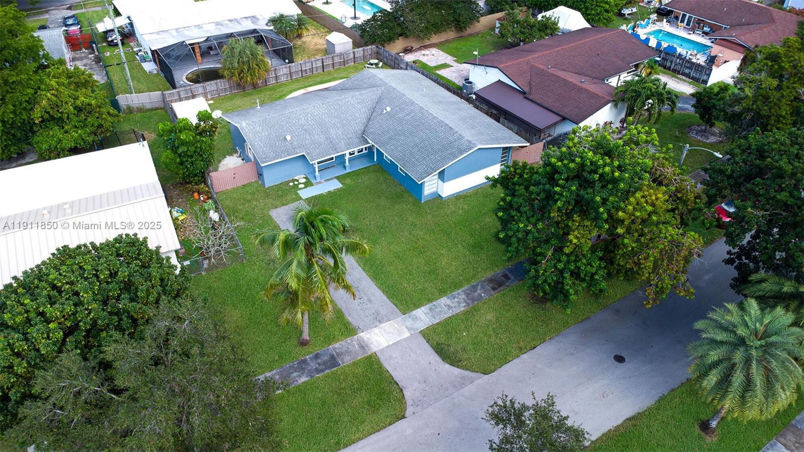 9905 Southwest 196th Street Cutler Bay, FL 33157 - Photo 10 of 45