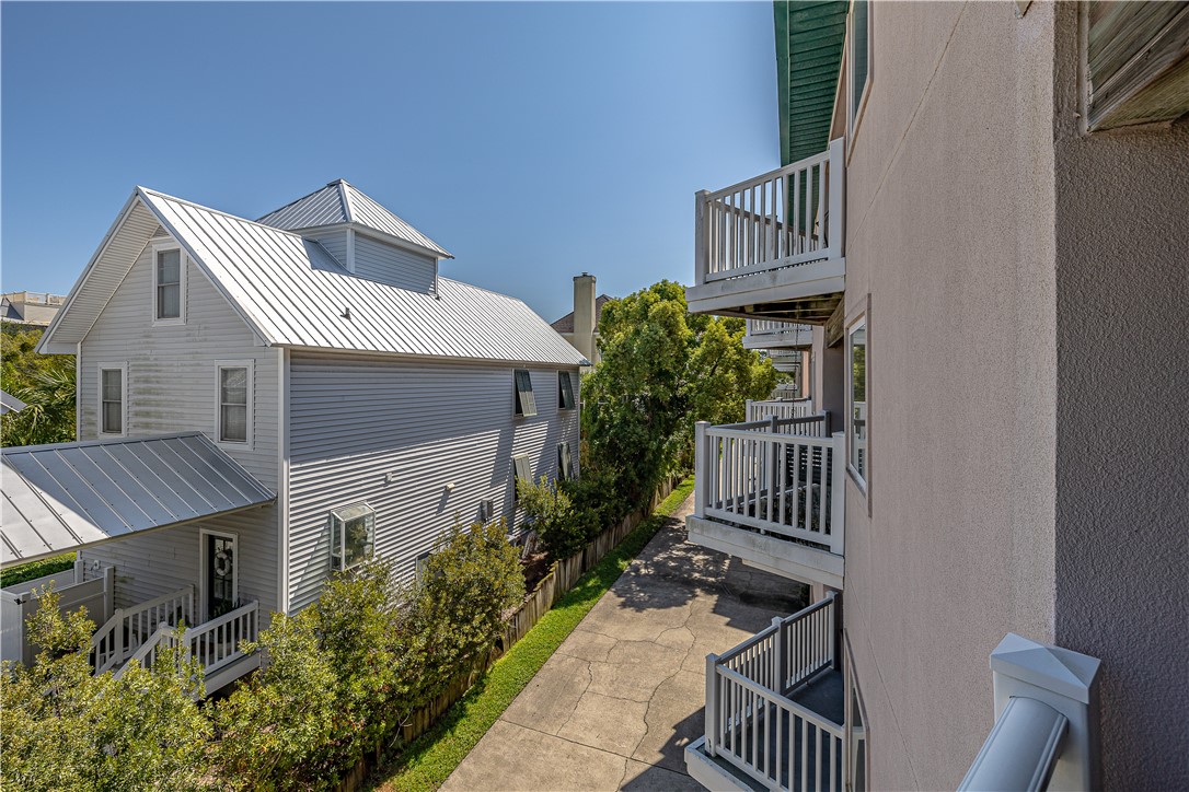 1524 Wood Avenue, Unit 215 St. Simons Island, GA 31522 - Photo 11 of 24
