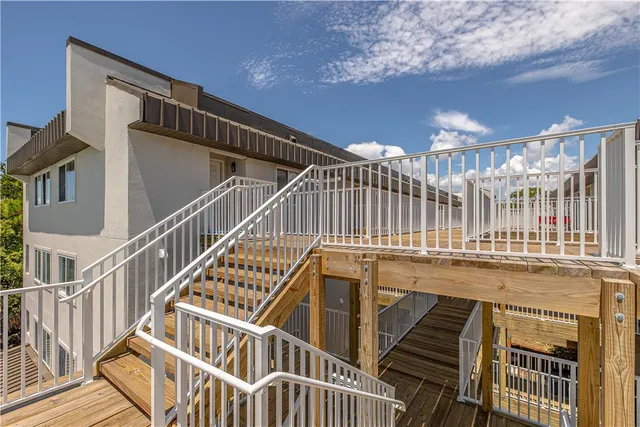 $530,000 | 1524 Wood Avenue, Unit 215, St. Simons Island, GA 31522