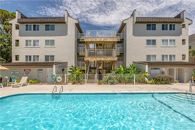 $530,000 | 1524 Wood Avenue, Unit 215, St. Simons Island, GA 31522